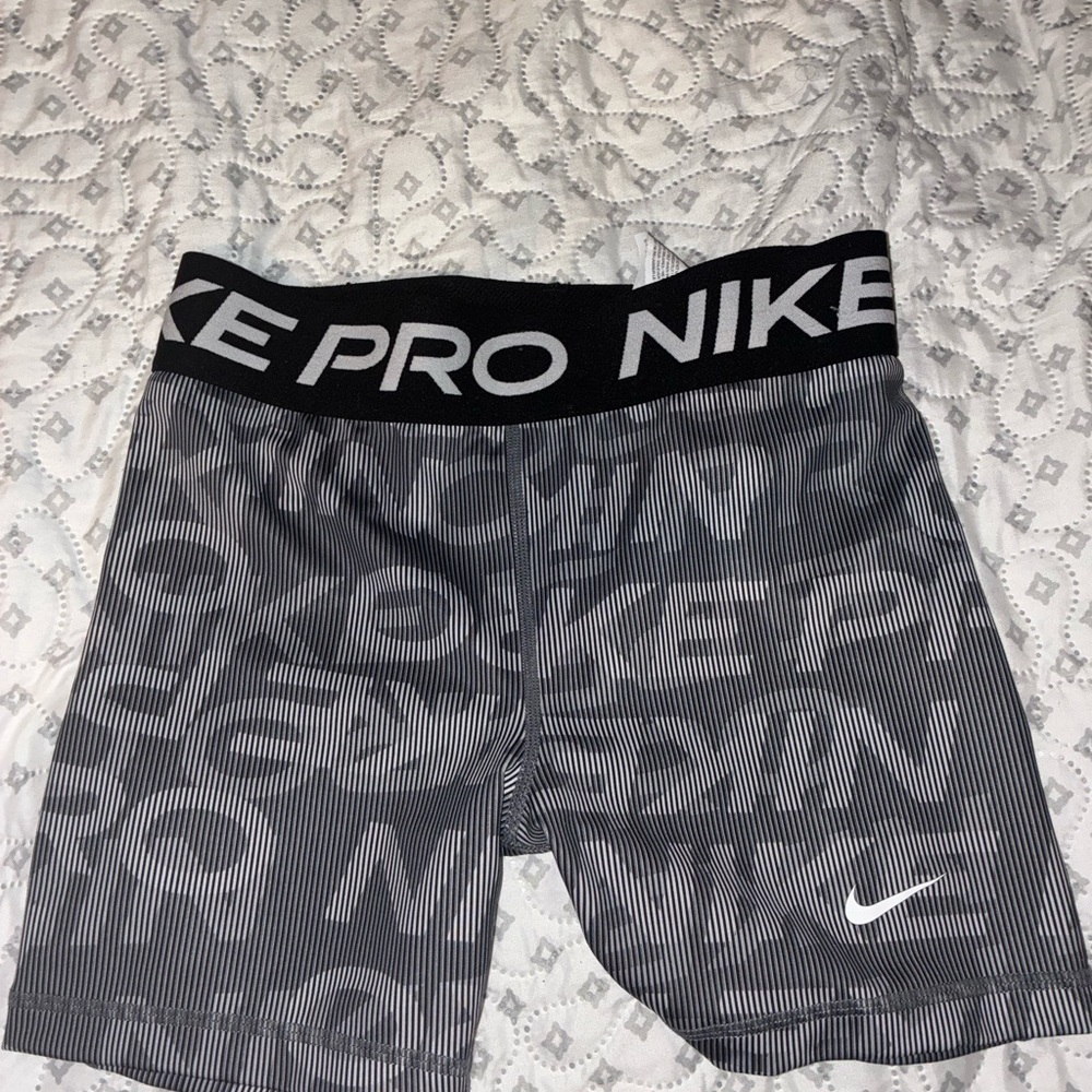 Nike Dri-FIT Light Gray & Black Compression Shorts